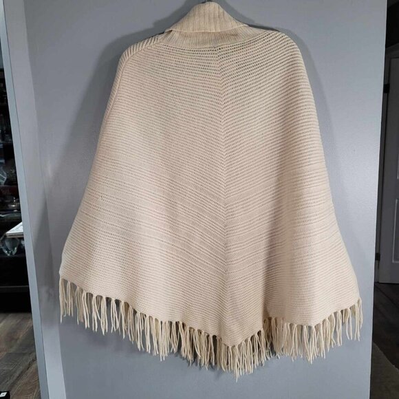 Talbots Cream coloured shawl BNWOT - Picture 2 of 8